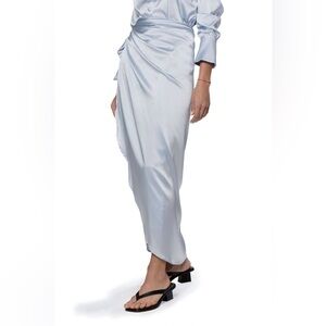 Chu Chu Loo Catherine Silk Wrap - Ice Blue L/XL